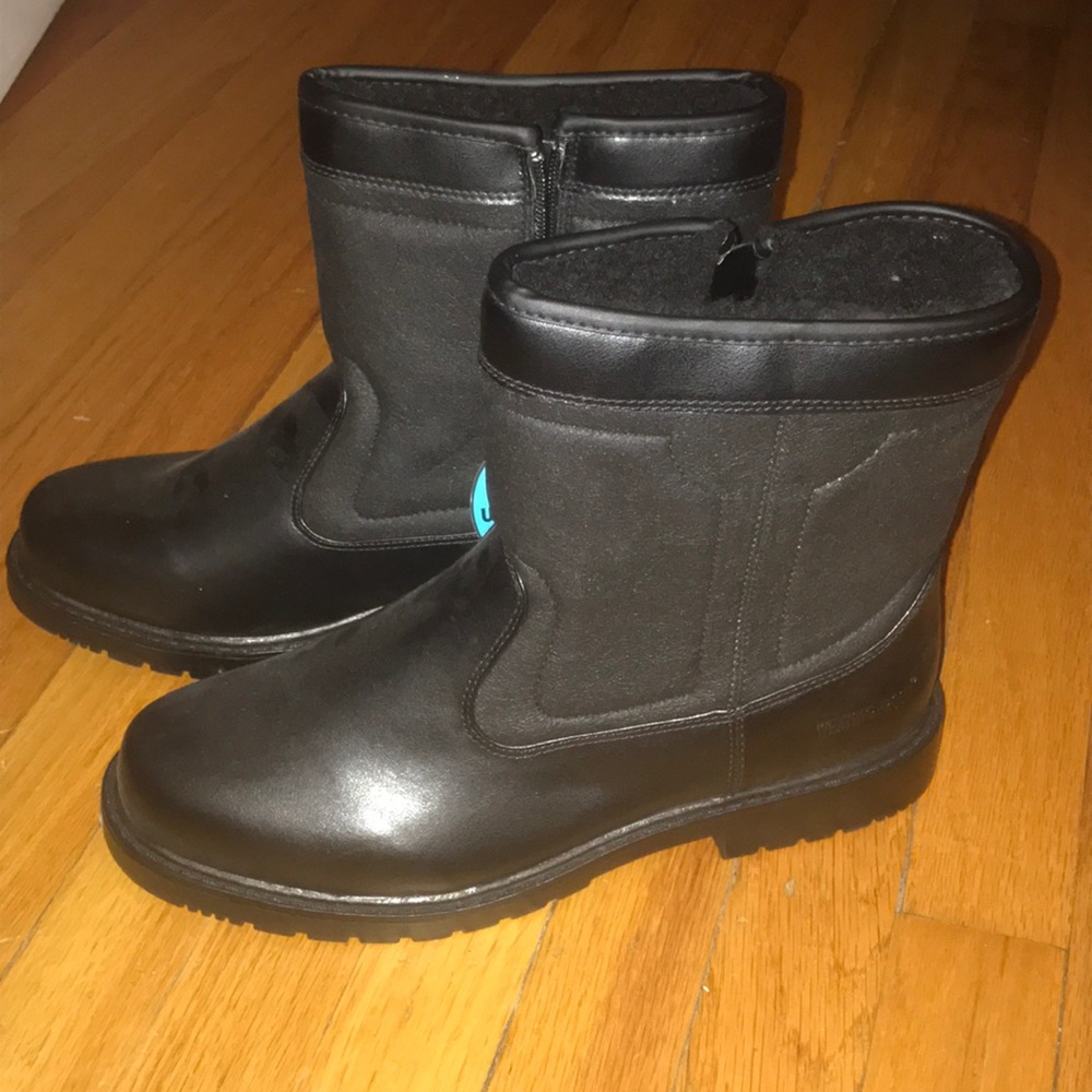 Brand New Weatherproof Stadium Snow Boot